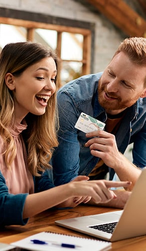 Couple shop with peach state credit card