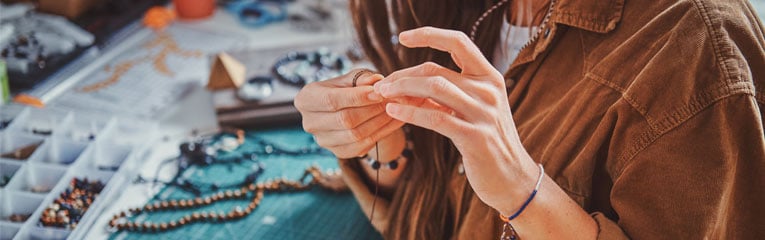 Handemade-holiday-gifts-like-jewelry-are-a-great-budget-friendly-and-personal-gift-option.