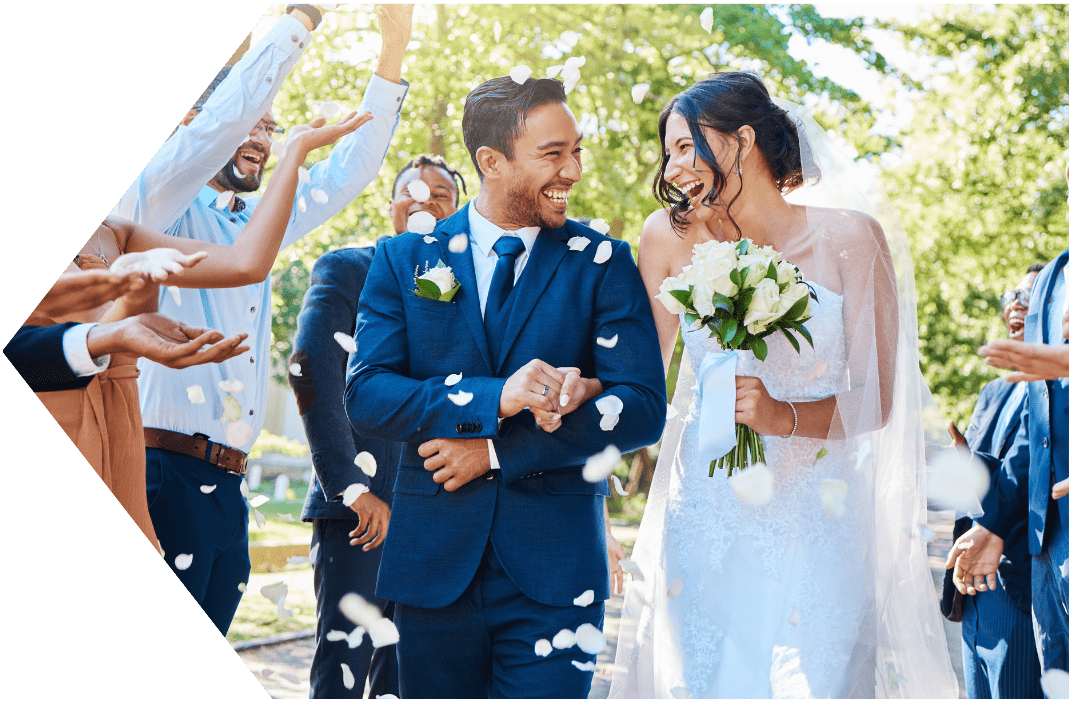 Happy couple getting married with their Personal Loan from Peach State FCU