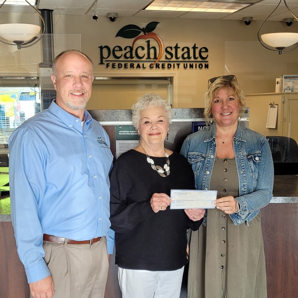 2023 MaryBeth Thomas Donation to Volunteer for Literacy