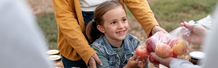 Teaching-good-financial-habits-includes-making-your-kids-a-better-community-leaders