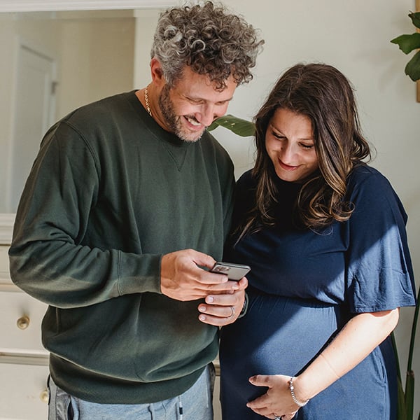 Couple stay connected to their finances together