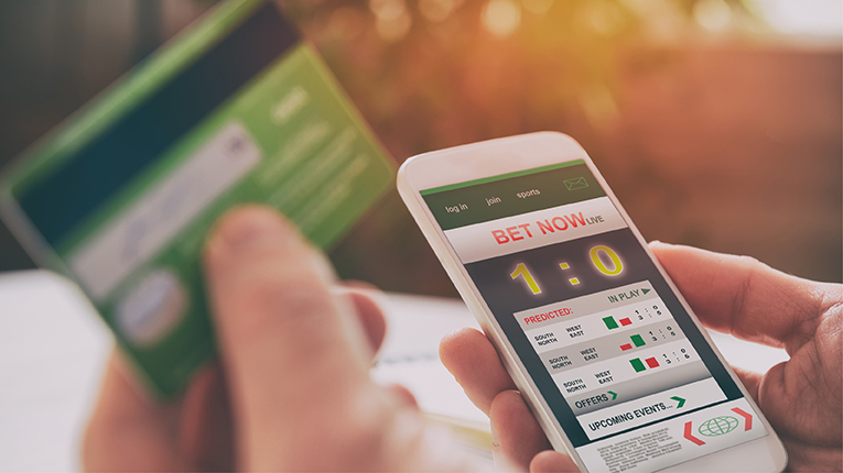 betting with an app on a phone 
